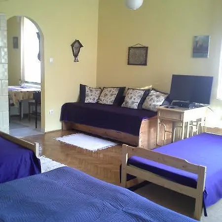 Apartment Levandium Apartman *